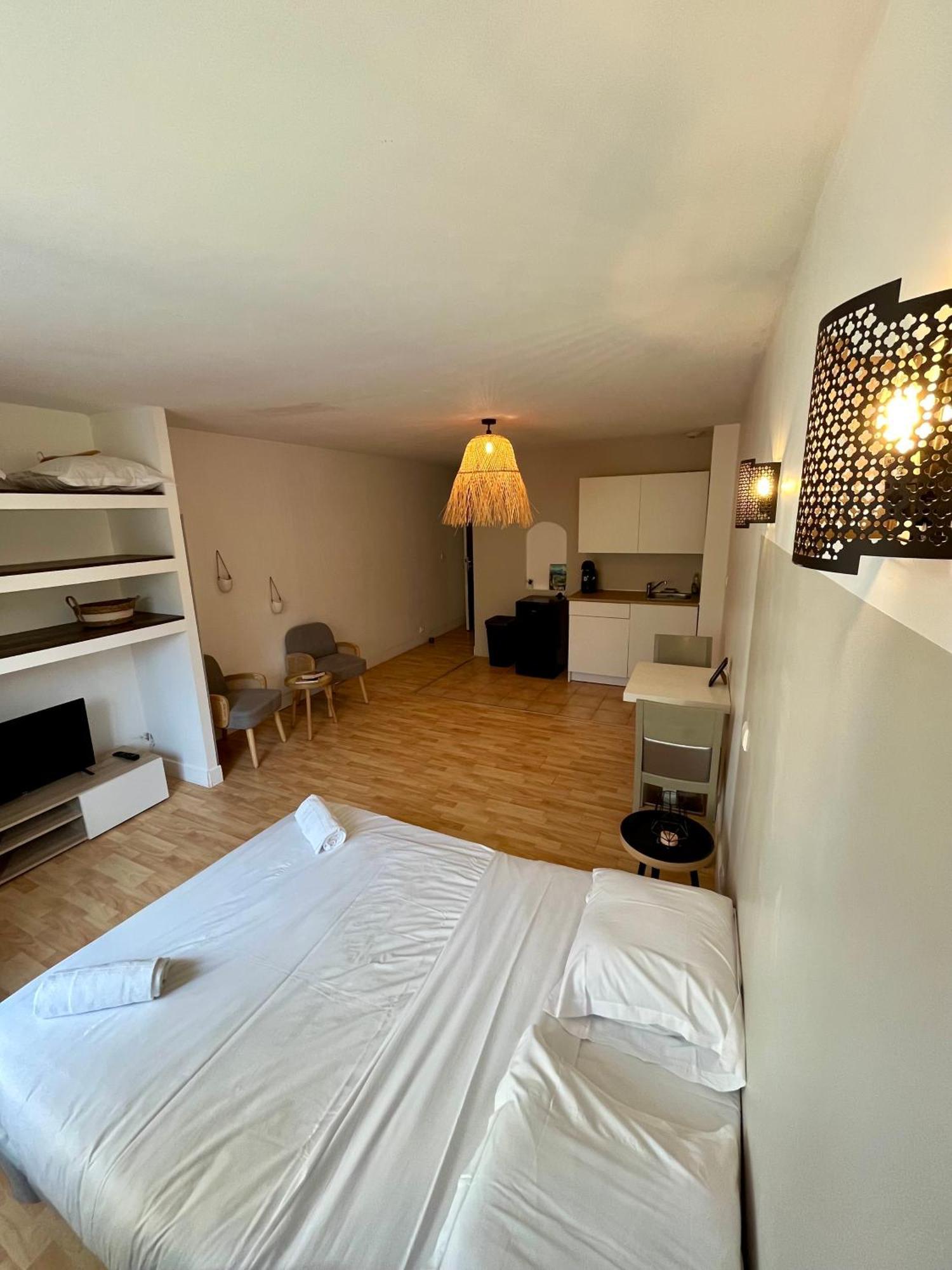 Appartement Chloe Du Lac Montferrat  Dış mekan fotoğraf